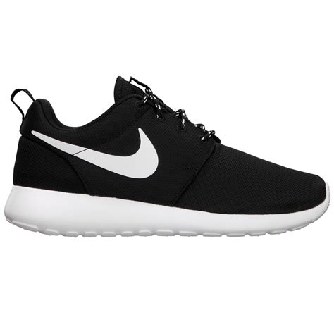 Zwarte Nike Roshe Run 